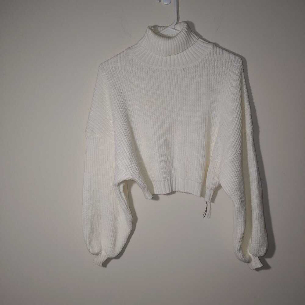 Zaful Cropped Turtle Neck Lantern Sleeves Knit Pullover Sweater Size M White